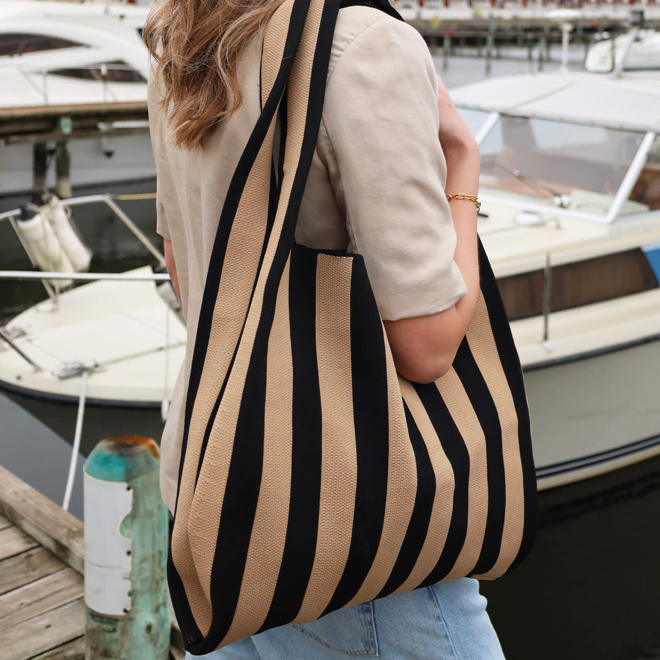 Olivia Taske - Sort/Beige Stribet (FORUDBESTILLING)