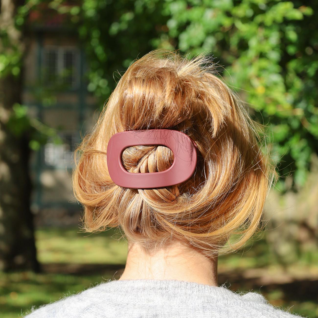 Eva Hårklemme - Mellem - Mat Bordeaux (FORUDBESTILLING)