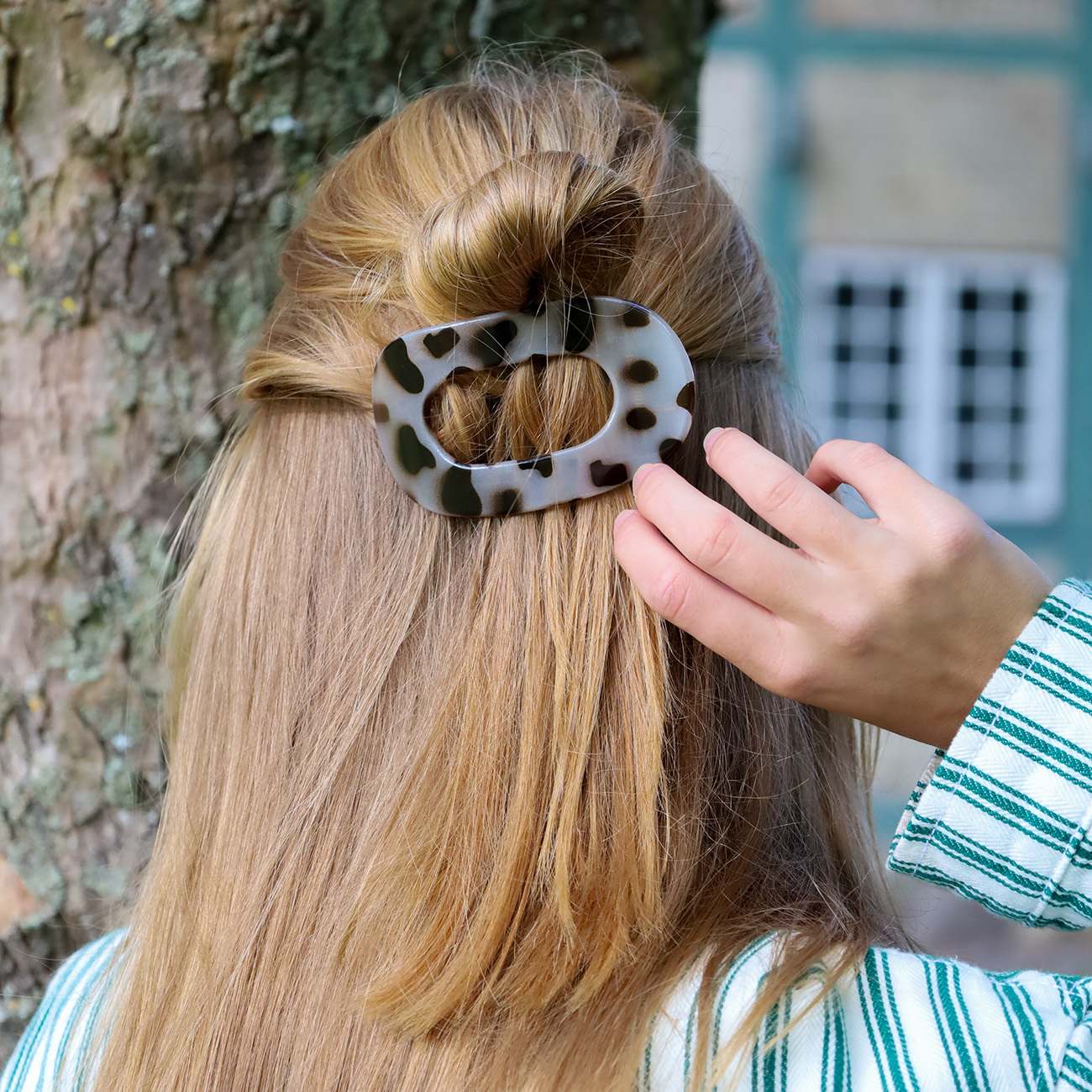 Eva Hårklemme - Mellem - Leo Taupe (FORUDBESTILLING)