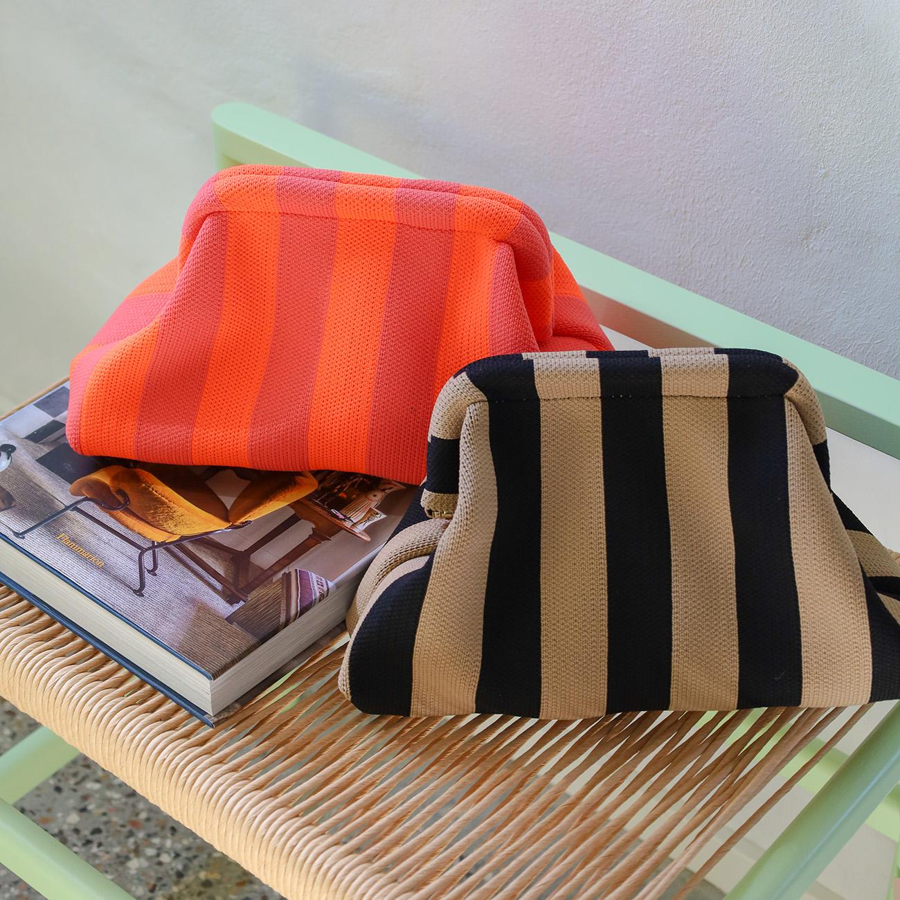 Alba Clutch - Sort/Beige Stribet