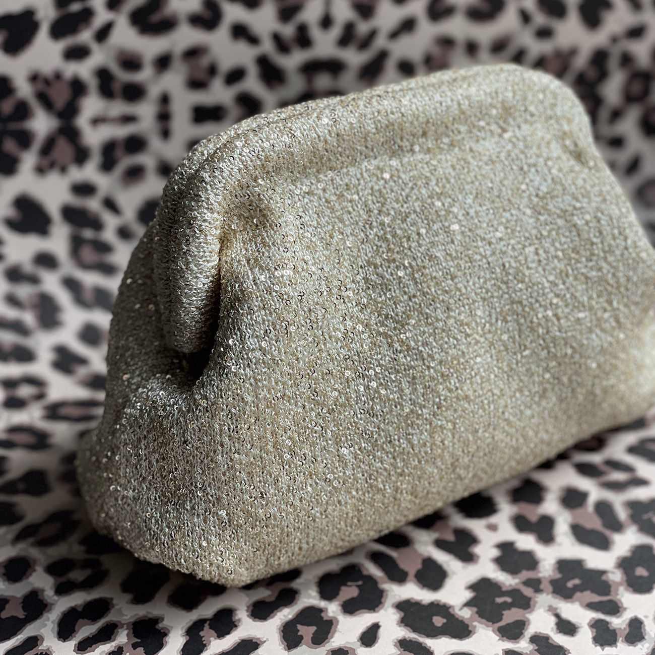 Alba Clutch - Creme Glimmer