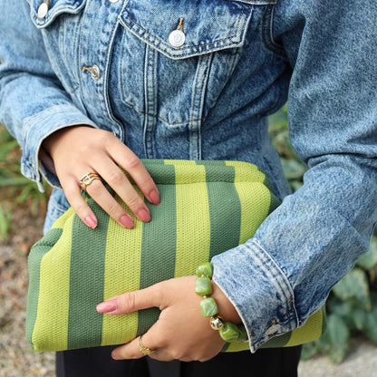 Alba Clutch - Matcha/Oliven (FORUDBESTILLING)