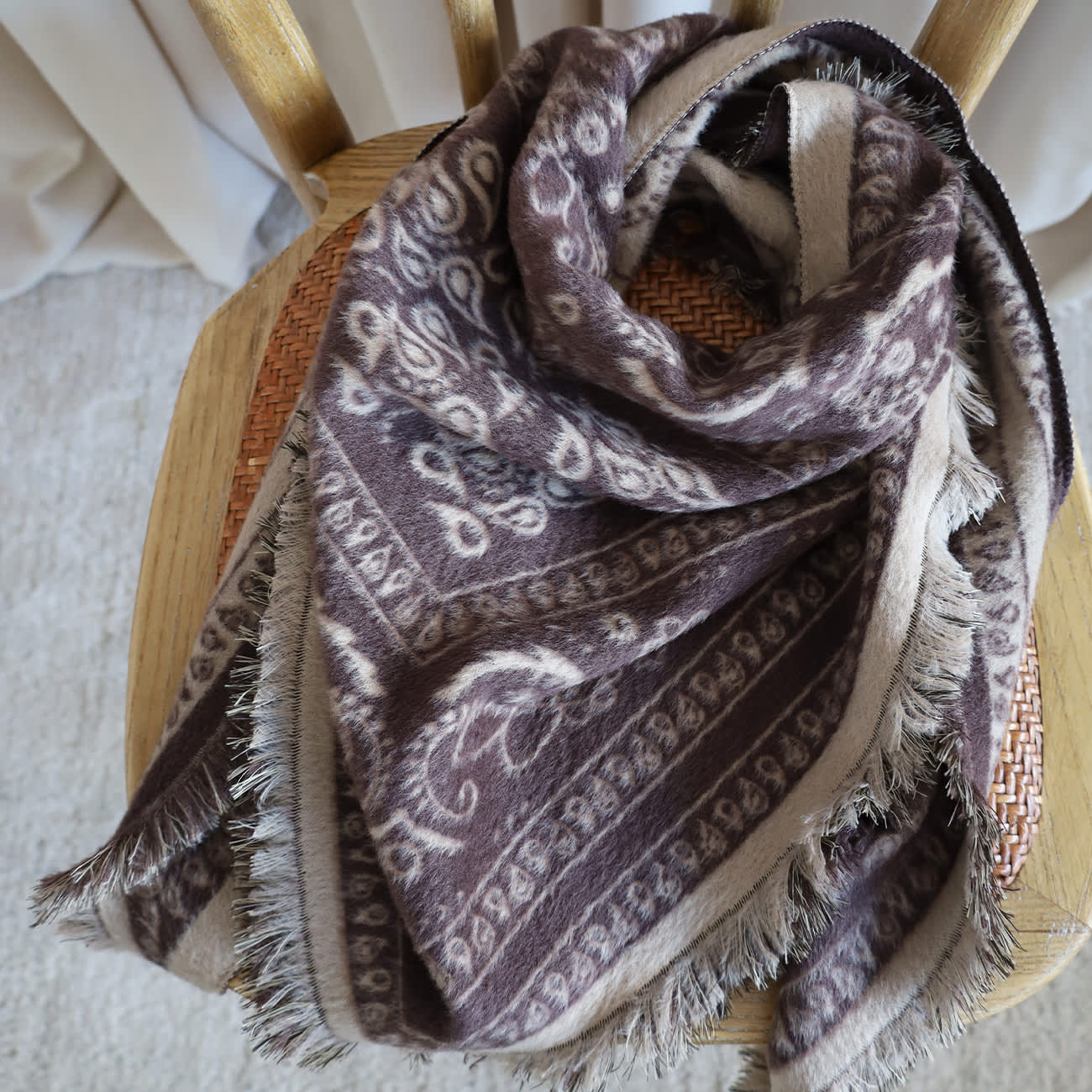 Margot Tørklæde - Paisley Beige/Nougat (FORUDBESTILLING)