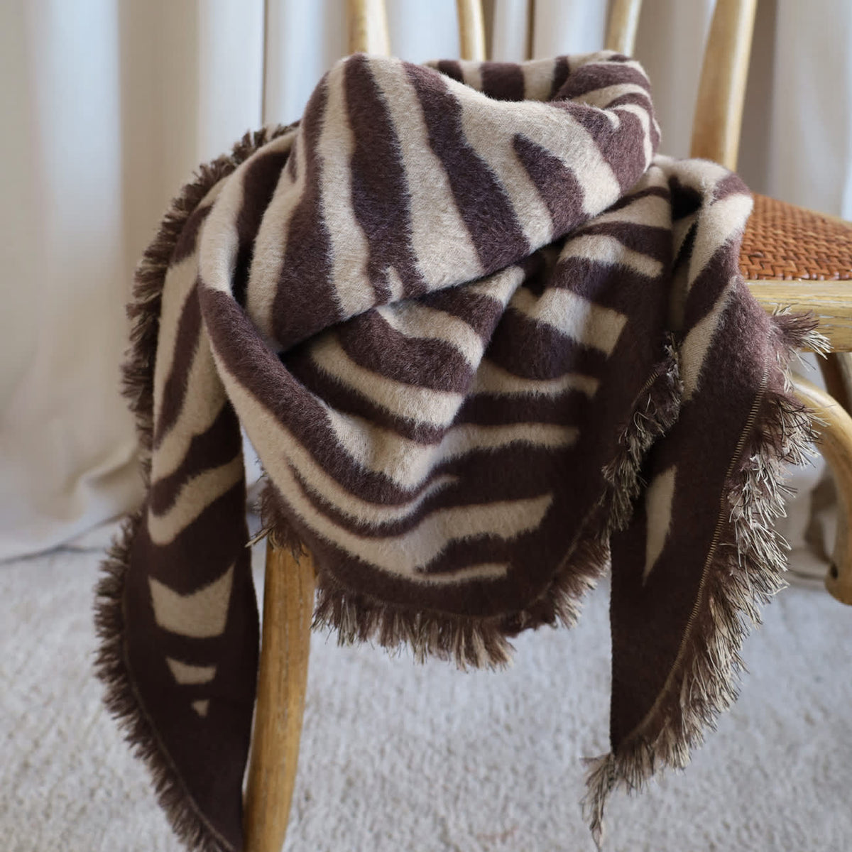 Margot Tørklæde - Zebra Beige/Nougat (FORUDBESTILLING)