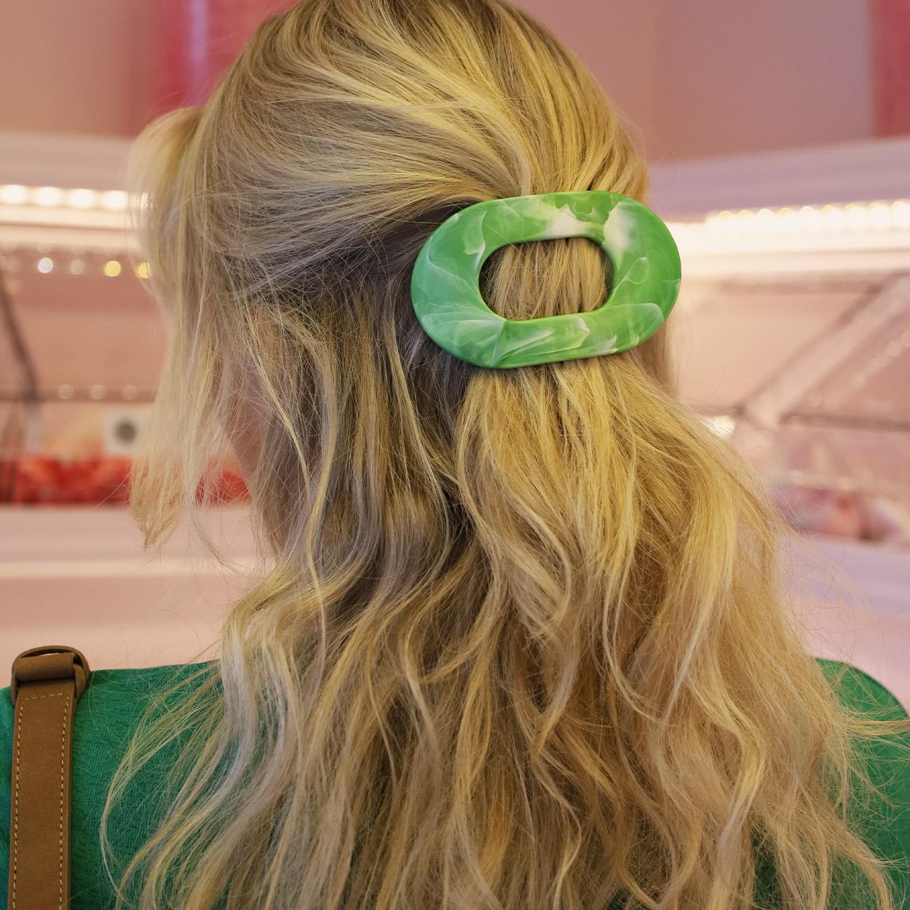 Eva Hårklemme - Mellem - Marmor Matcha/Hvid