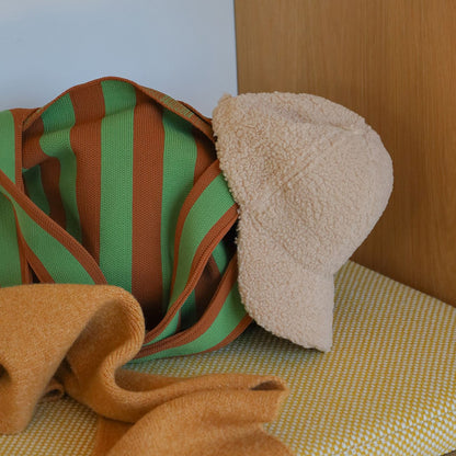 Sally Kasket - Creme Teddy