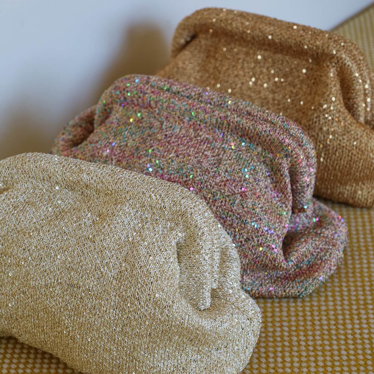 Alba Clutch - Creme Glimmer