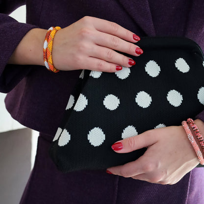 Alba Clutch - Prikker Sort/Hvid