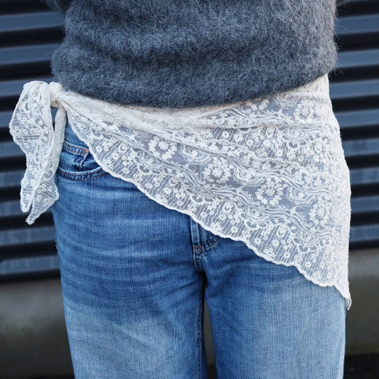 Priya Blonde Tørklæde - Råhvid (FORUDBESTILLING)