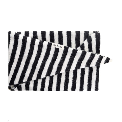 Kliva Tørklæde - Sort/Råhvid Stribet